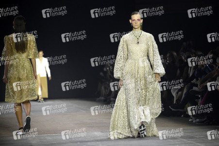 Kilian Kerner Fashion Show auf der Berlin Fashion Week Spring/Summer 2022