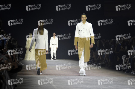Kilian Kerner Fashion Show auf der Berlin Fashion Week Spring/Summer 2022