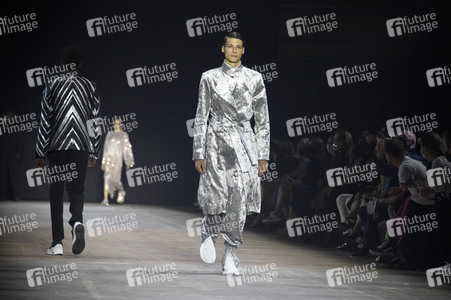 Kilian Kerner Fashion Show auf der Berlin Fashion Week Spring/Summer 2022
