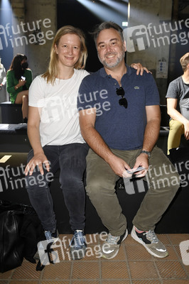 Rebekka Ruetz Fashion Show auf der Berlin Fashion Week Spring/Summer 2022