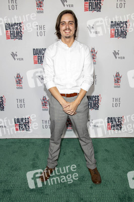 Filmpremiere 'Four Cousins and a Christmas', Dances with Films Festivals 2021 in Los Angeles