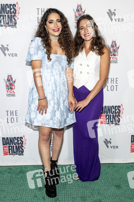 Filmpremiere 'Four Cousins and a Christmas', Dances with Films Festivals 2021 in Los Angeles