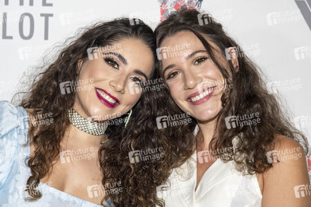 Filmpremiere 'Four Cousins and a Christmas', Dances with Films Festivals 2021 in Los Angeles