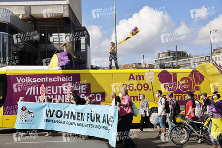 Demo für Mietenstopp und Mietendeckel in Berlin