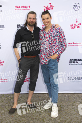 Serienpremiere 'Wir sind jetzt' Staffel 3, achtung berlin Filmfestival 2021