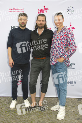 Serienpremiere 'Wir sind jetzt' Staffel 3, achtung berlin Filmfestival 2021