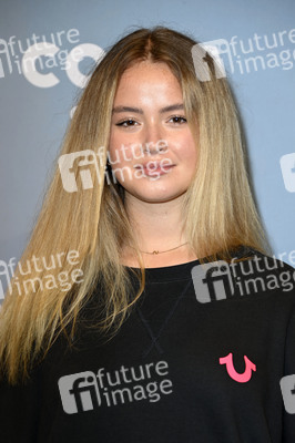 Lascana Fashion Show auf der About You Fashion Week in Berlin
