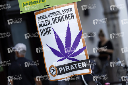 Wahlplakat der Piratenpartei in Köln