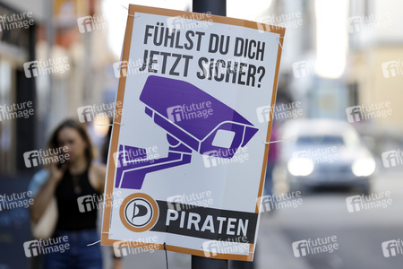 Wahlplakat der Piratenpartei in Köln