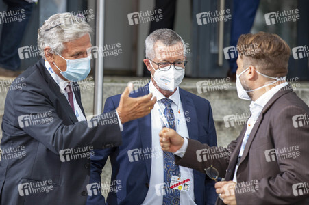 Triell - Dreikampf ums Kanzleramt in Berlin