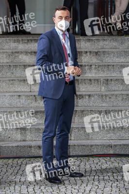 Triell - Dreikampf ums Kanzleramt in Berlin