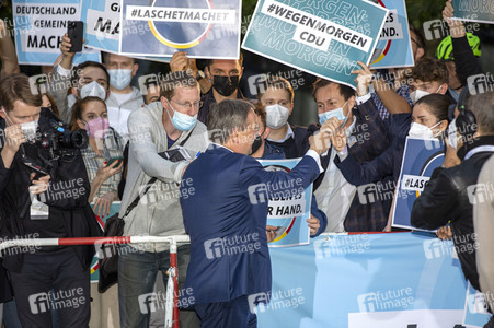 Triell - Dreikampf ums Kanzleramt in Berlin