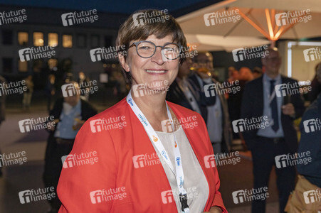 Triell - Dreikampf ums Kanzleramt in Berlin