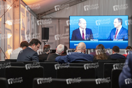Triell - Dreikampf ums Kanzleramt in Berlin