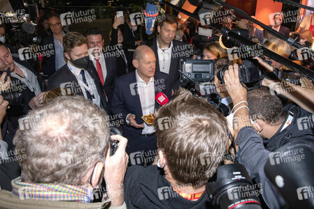 Triell - Dreikampf ums Kanzleramt in Berlin