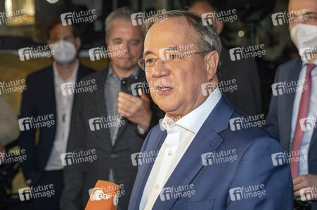 Triell - Dreikampf ums Kanzleramt in Berlin