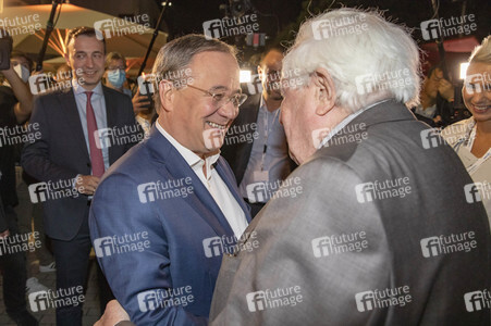Triell - Dreikampf ums Kanzleramt in Berlin