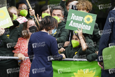 Triell - Dreikampf ums Kanzleramt in Berlin