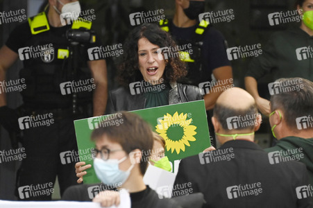 Triell - Dreikampf ums Kanzleramt in Berlin