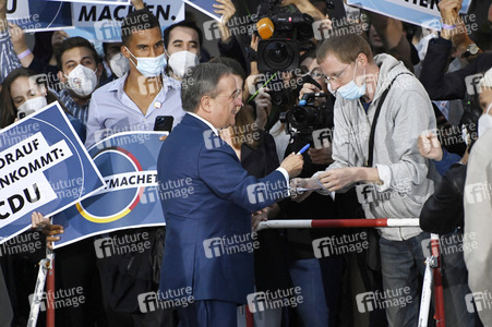 Triell - Dreikampf ums Kanzleramt in Berlin