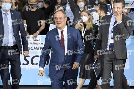 Triell - Dreikampf ums Kanzleramt in Berlin