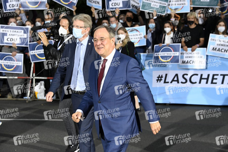 Triell - Dreikampf ums Kanzleramt in Berlin