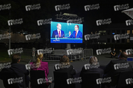 Triell - Dreikampf ums Kanzleramt in Berlin