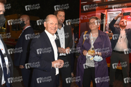 Triell - Dreikampf ums Kanzleramt in Berlin