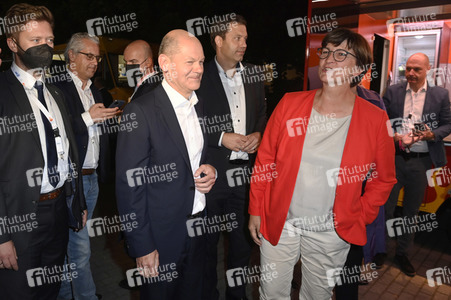 Triell - Dreikampf ums Kanzleramt in Berlin