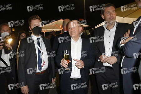 Triell - Dreikampf ums Kanzleramt in Berlin