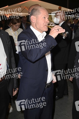 Triell - Dreikampf ums Kanzleramt in Berlin