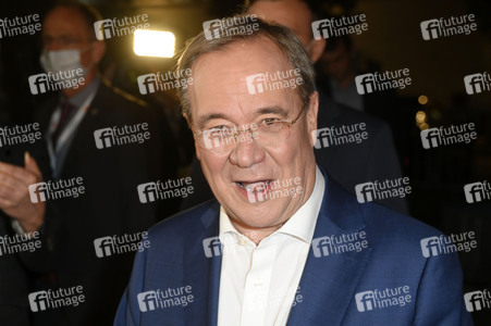 Triell - Dreikampf ums Kanzleramt in Berlin