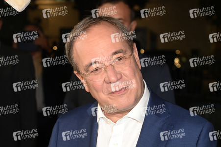 Triell - Dreikampf ums Kanzleramt in Berlin