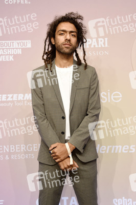 Esprit Fashion Show auf der About You Fashion Week in Berlin