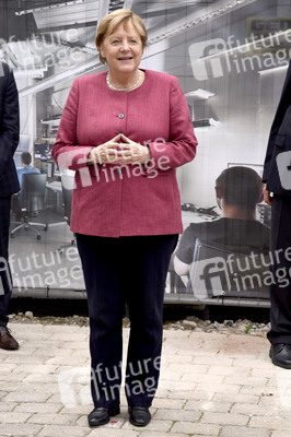 Markus Söder und Angela Merkel in Garching bei München