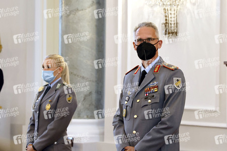 Verleihung des Verdienstkreuzes an Brigadegeneral Jens Arlt in Berlin