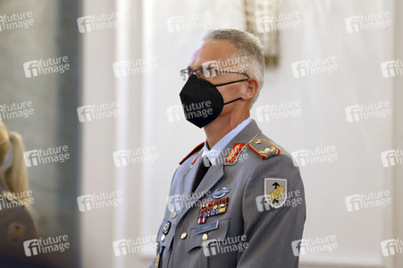 Verleihung des Verdienstkreuzes an Brigadegeneral Jens Arlt in Berlin