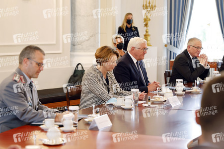 Verleihung des Verdienstkreuzes an Brigadegeneral Jens Arlt in Berlin