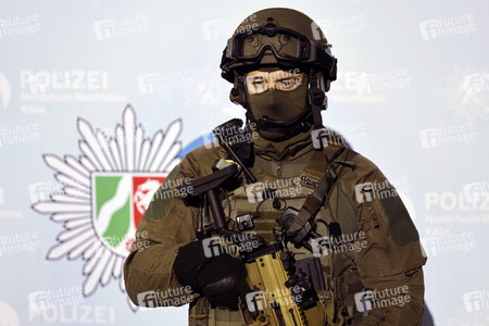 Vereidigungsfeier der Polizei NRW in Köln