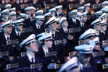 Vereidigungsfeier der Polizei NRW in Köln
