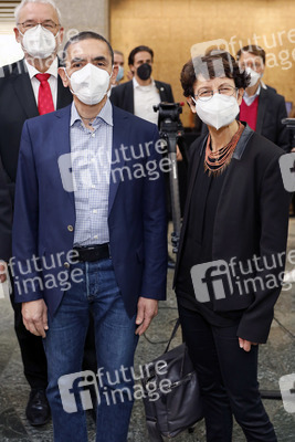 Ehrung für Özlem Türeci und Uğur Şahin in Köln