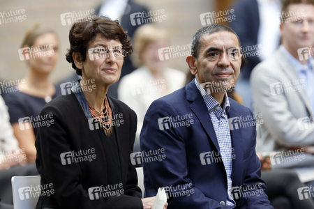 Ehrung für Özlem Türeci und Uğur Şahin in Köln