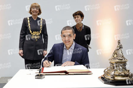 Ehrung für Özlem Türeci und Uğur Şahin in Köln