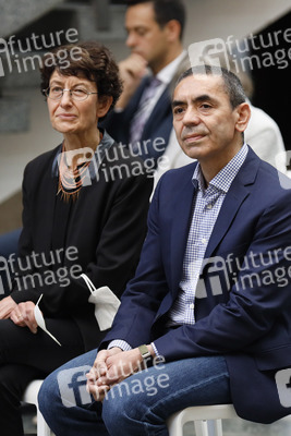 Ehrung für Özlem Türeci und Uğur Şahin in Köln