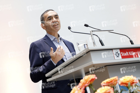 Ehrung für Özlem Türeci und Uğur Şahin in Köln