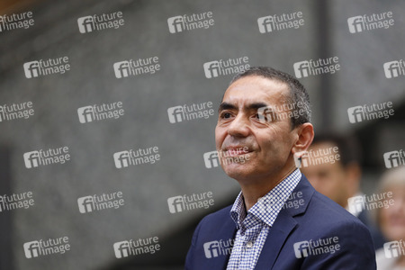 Ehrung für Özlem Türeci und Uğur Şahin in Köln