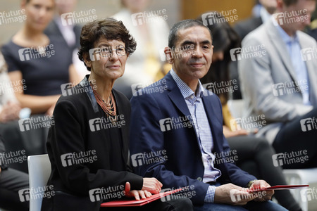 Ehrung für Özlem Türeci und Uğur Şahin in Köln