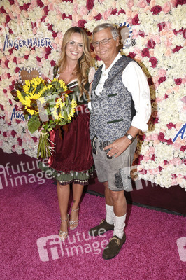 Angermaier-Trachten-Abend in München