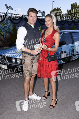 Angermaier-Trachten-Abend in München