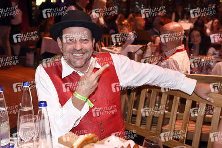 Angermaier-Trachten-Abend in München